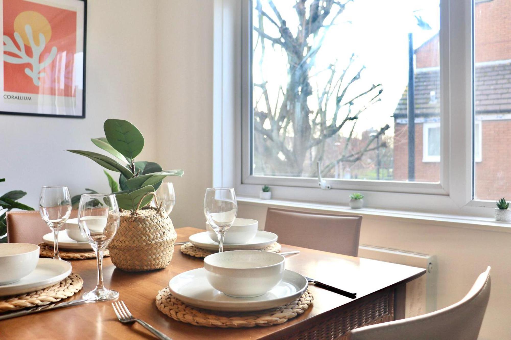 Stunning Apartment, Sleeps 4, Central London, 1 Bedroom, Zone 1, Kennington - Open For Business Stays, Long Stays And Families Relocating المظهر الخارجي الصورة