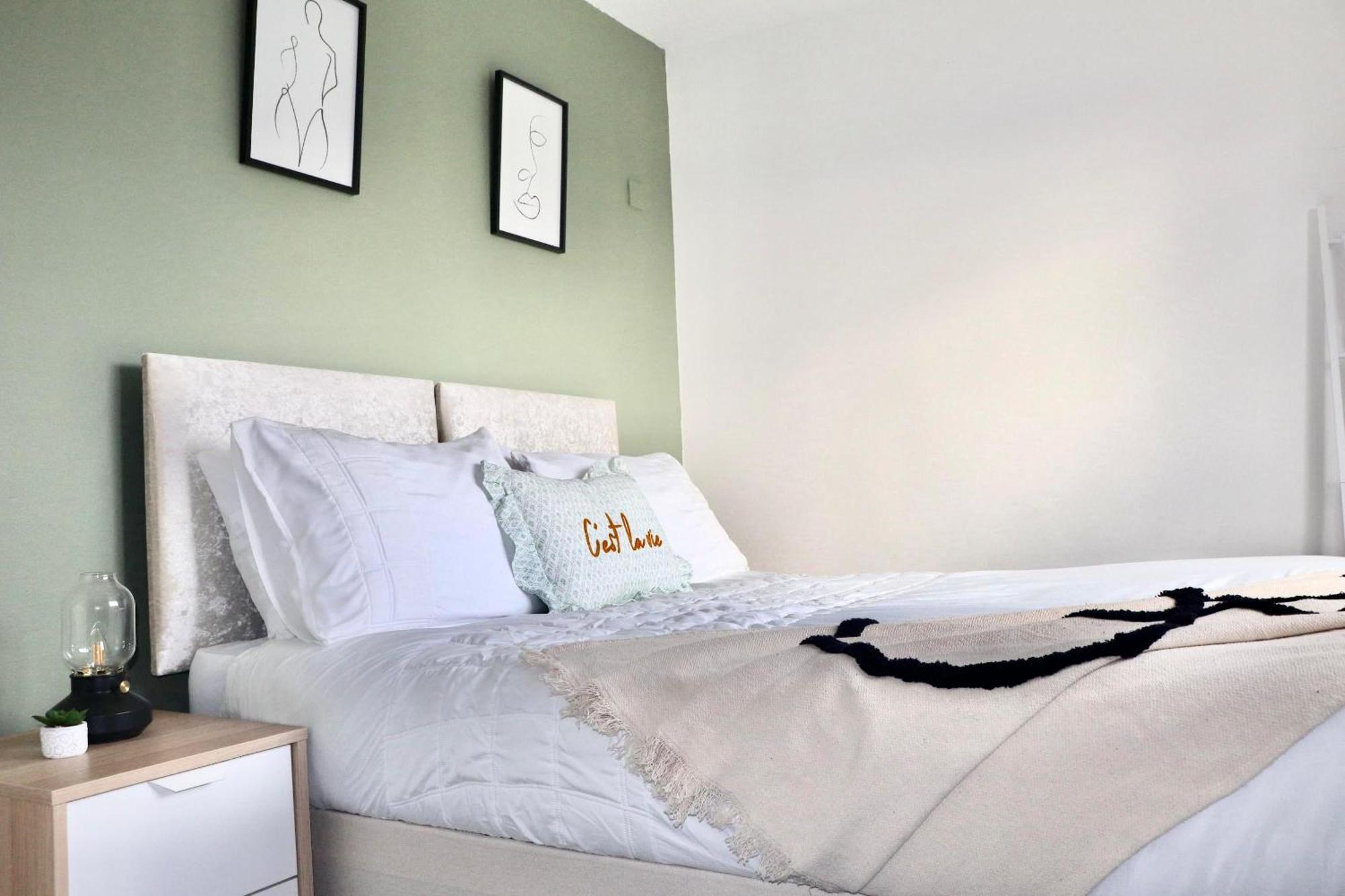 Stunning Apartment, Sleeps 4, Central London, 1 Bedroom, Zone 1, Kennington - Open For Business Stays, Long Stays And Families Relocating المظهر الخارجي الصورة