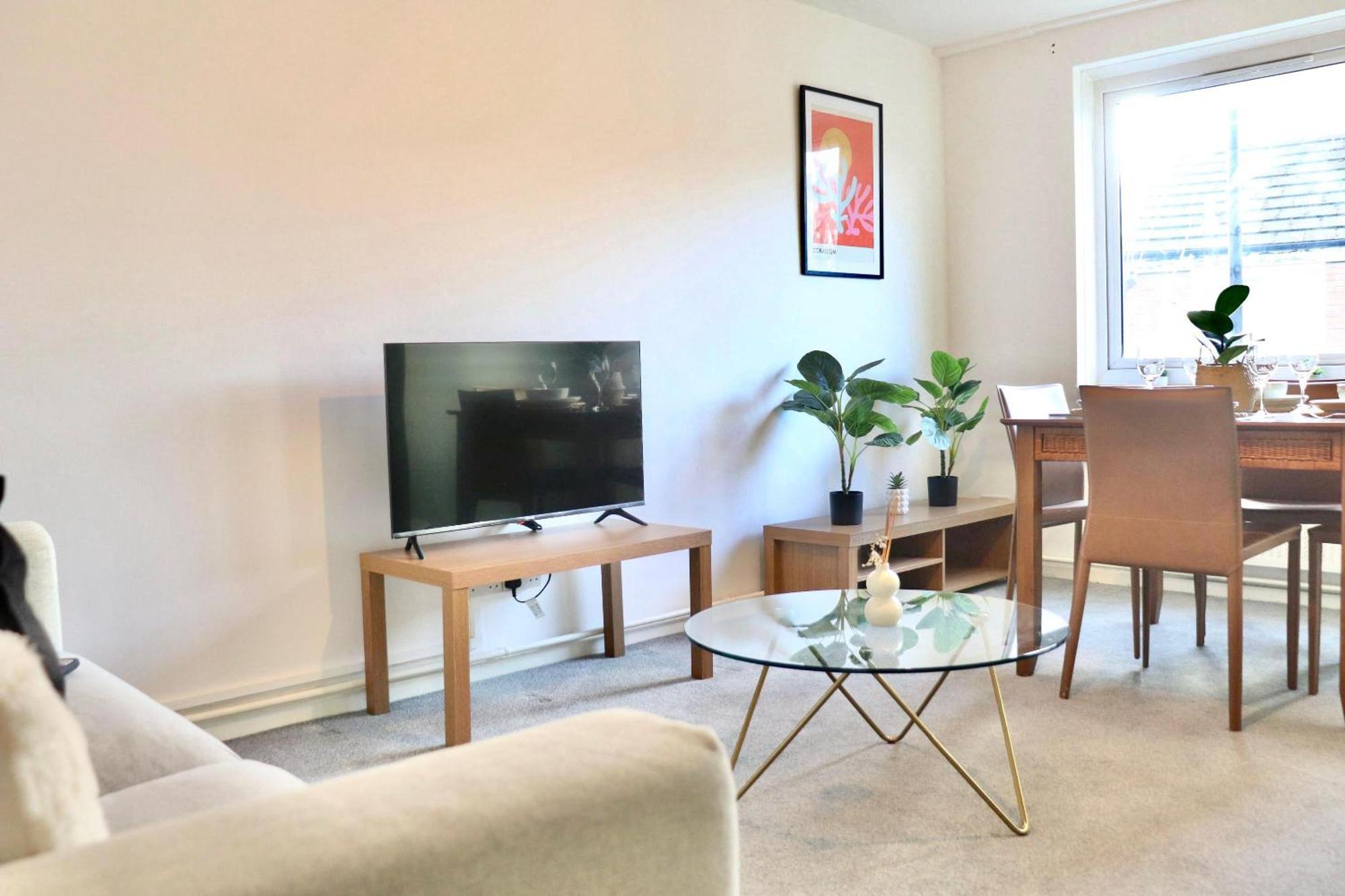 Stunning Apartment, Sleeps 4, Central London, 1 Bedroom, Zone 1, Kennington - Open For Business Stays, Long Stays And Families Relocating المظهر الخارجي الصورة
